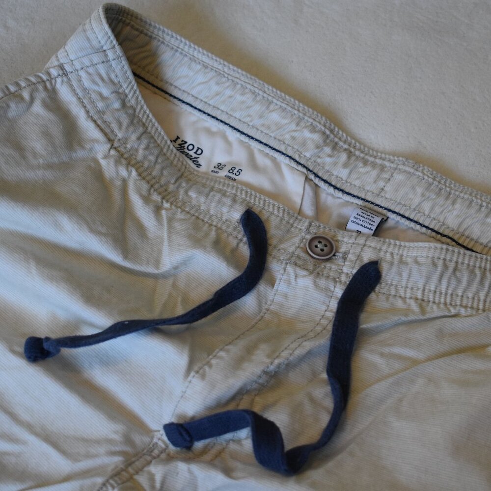 IZOD Saltwater Men's Pull-On Chino Shorts